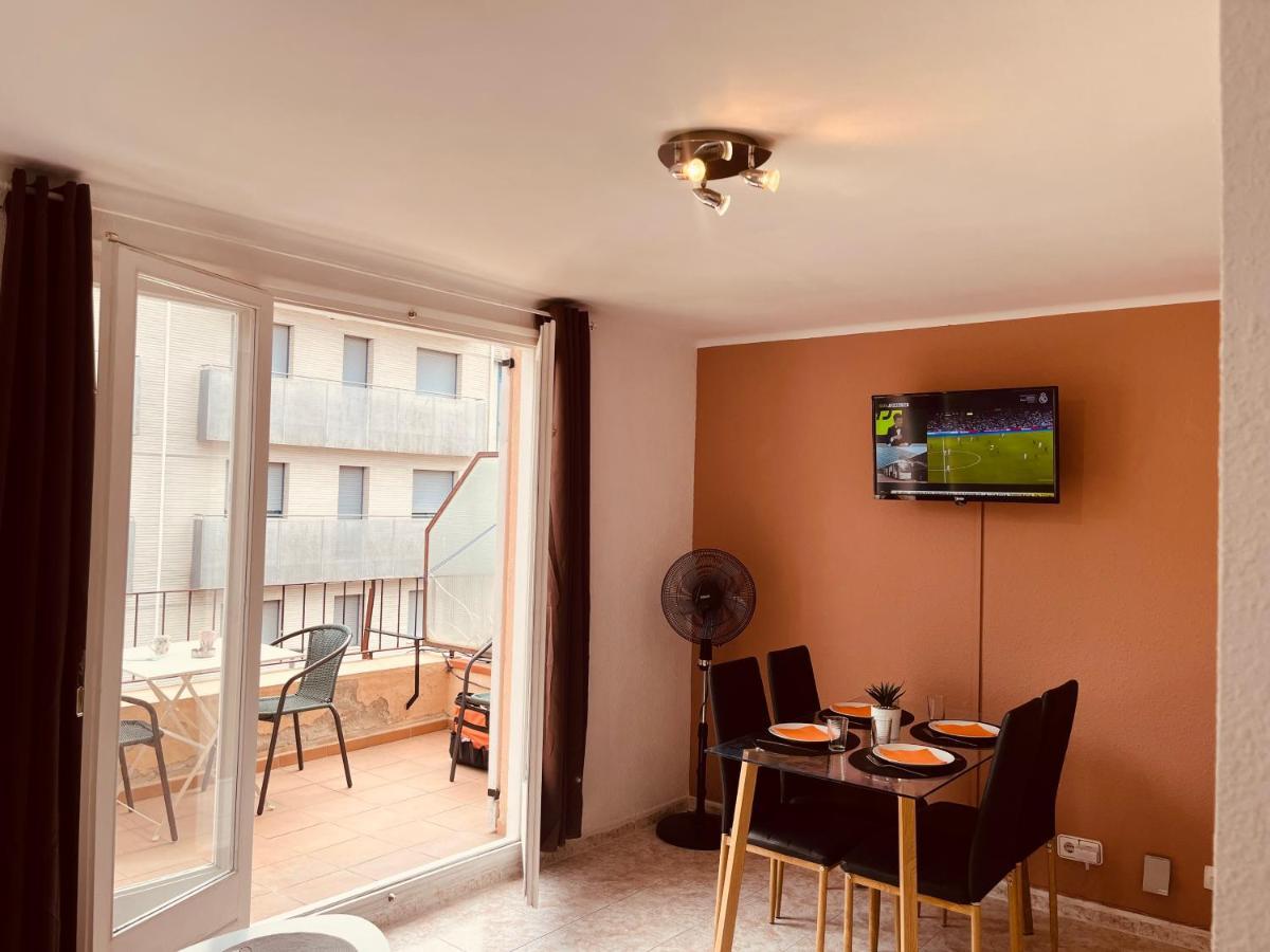 Apartament Al Centre Ideal Parelles A بلاتجا ذارو المظهر الخارجي الصورة